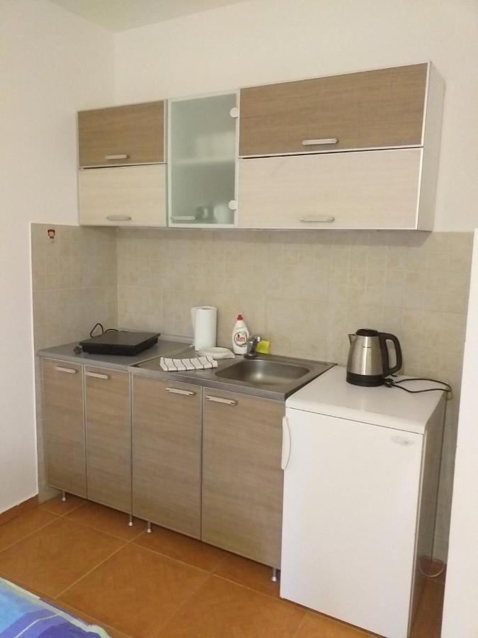Apartman Kej Novi Sad Buitenkant foto